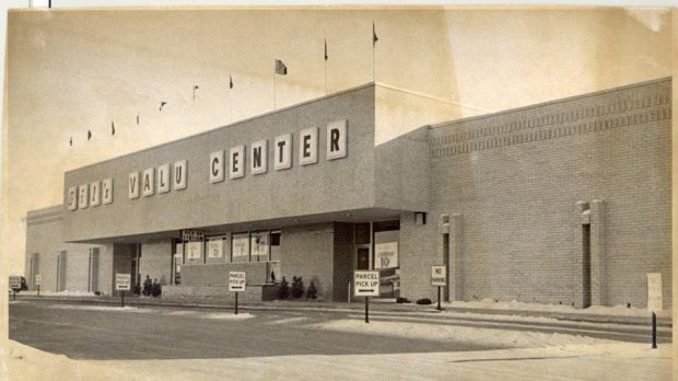 Gil's Valu Center - 1969